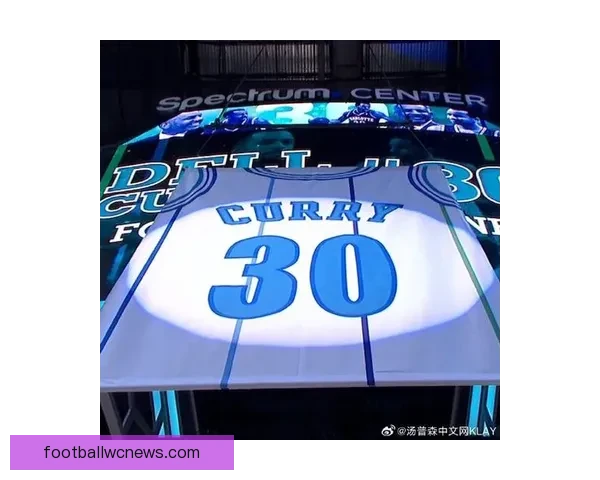 黄蜂荣耀之夜戴尔库里30号球衣退役 三人得分20+大胜魔术